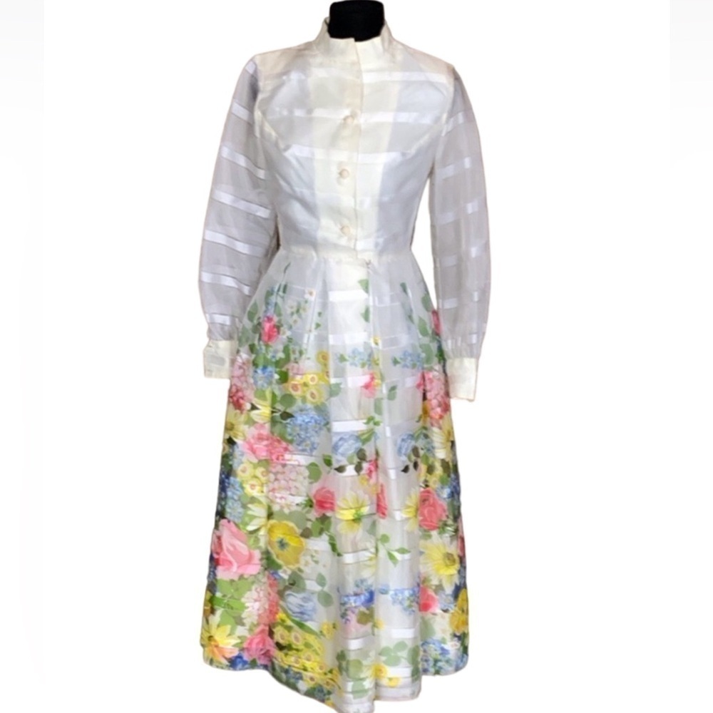 Vintage McKay of Miami hostess dress with floral print